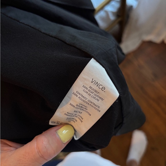 Vince Black leather wrap vest / Dress - Picture 4 of 4